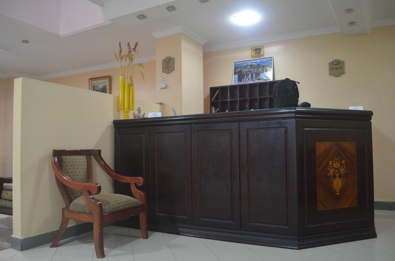 Hotel Betania Zamora Bagian luar foto