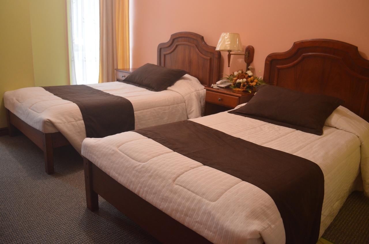 Hotel Betania Zamora Bagian luar foto