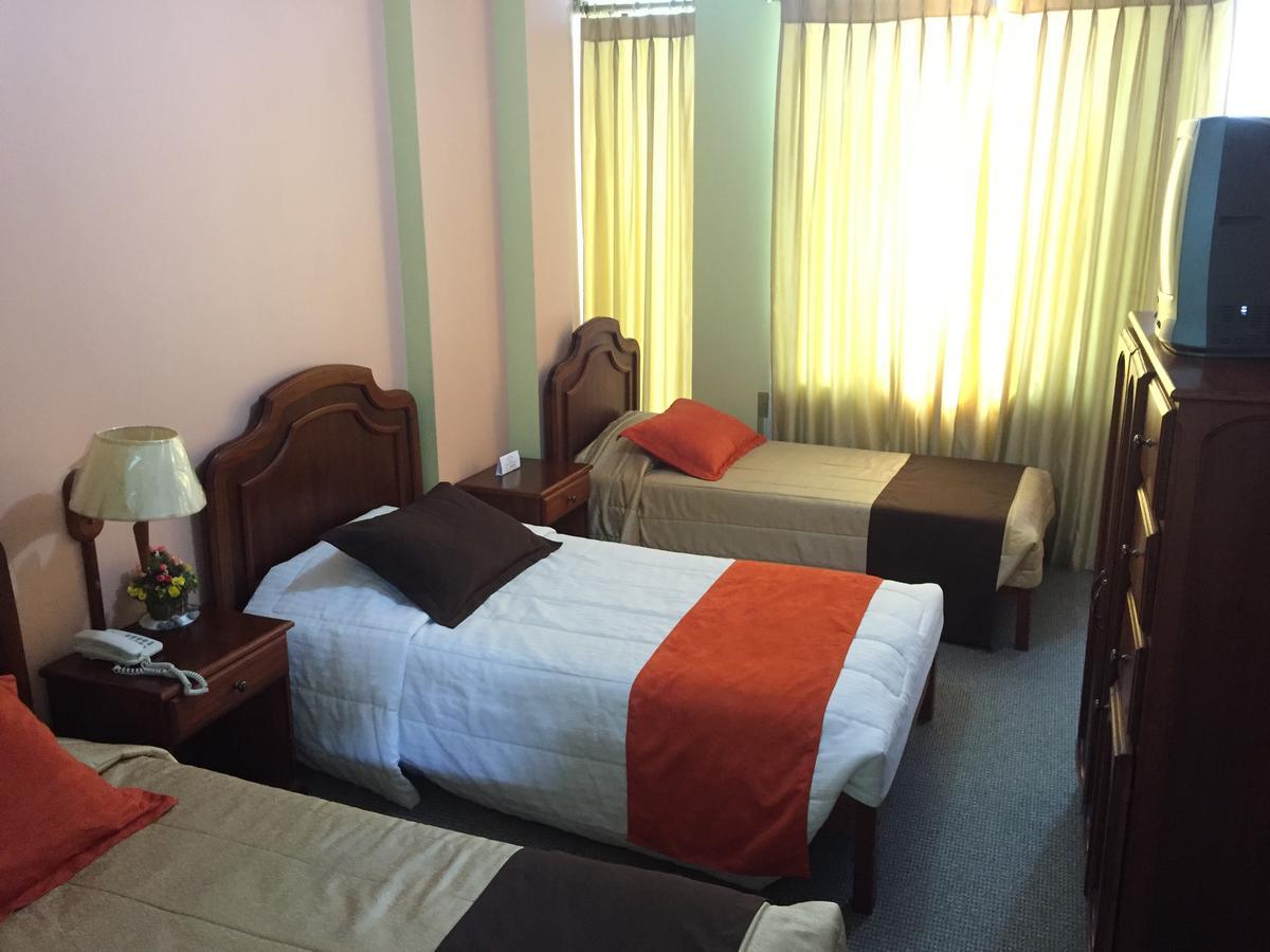 Hotel Betania Zamora Bagian luar foto